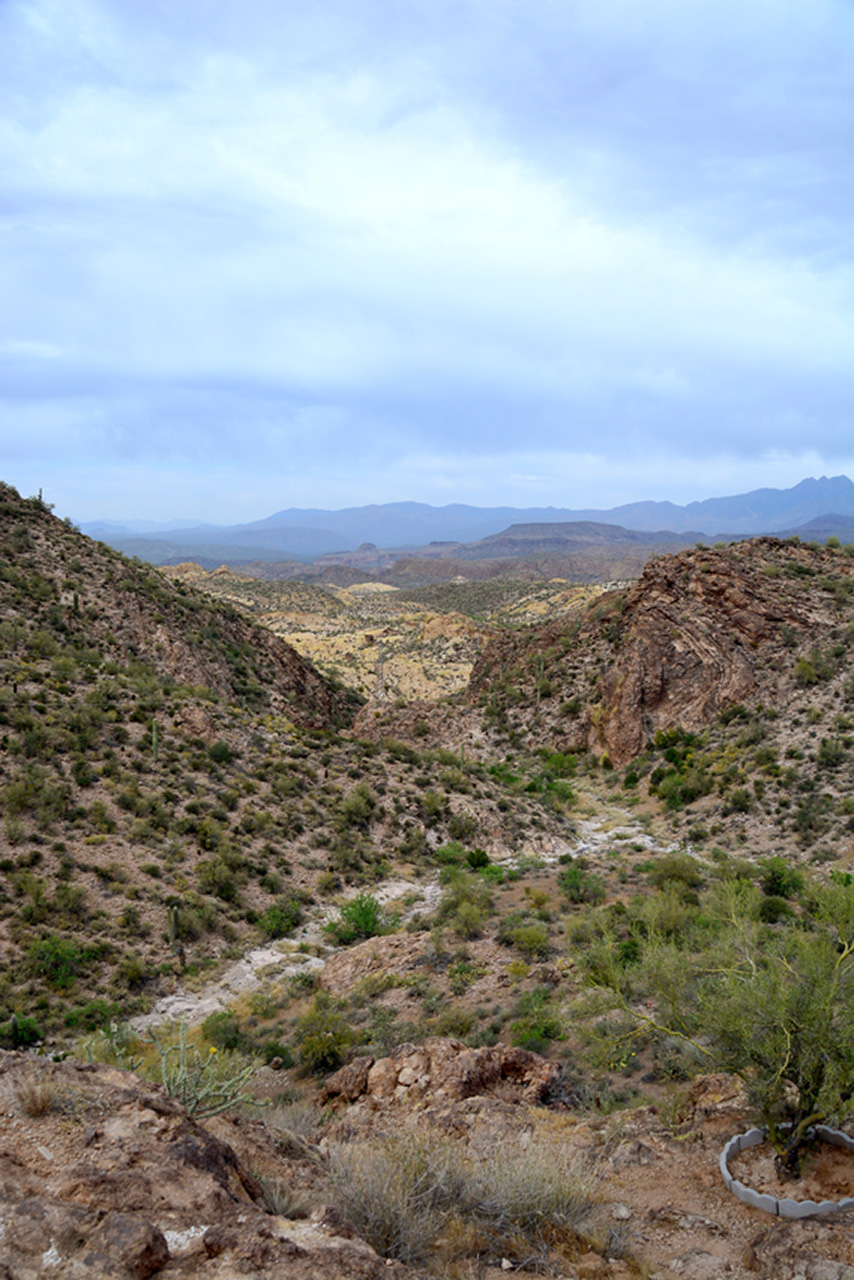 2016-04-09, 004, Canyon Lake on the Dolly Steamboat