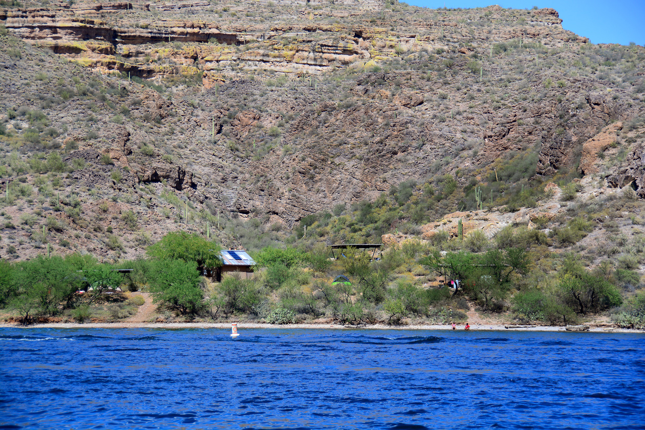 2016-04-09, 030, Canyon Lake on the Dolly Steamboat