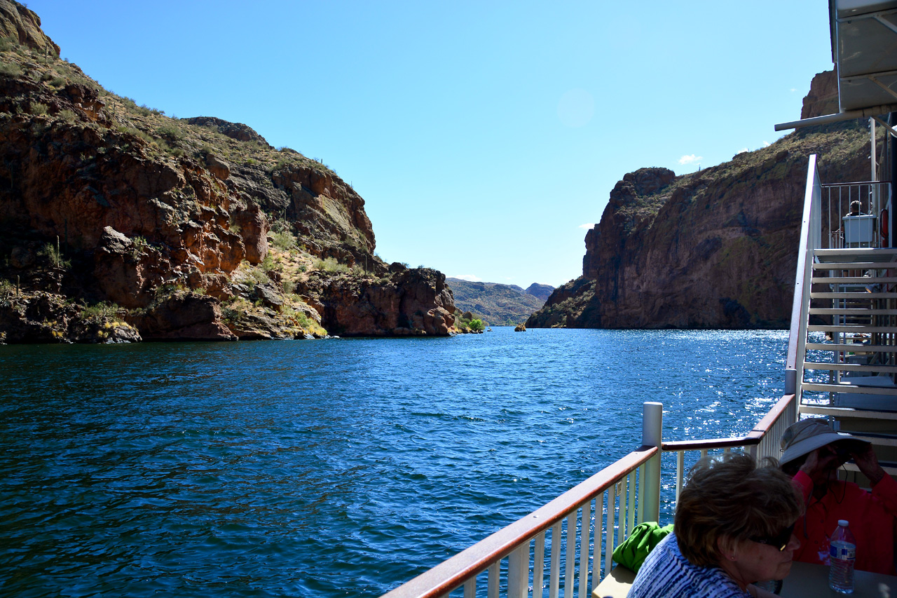 2016-04-09, 039, Canyon Lake on the Dolly Steamboat