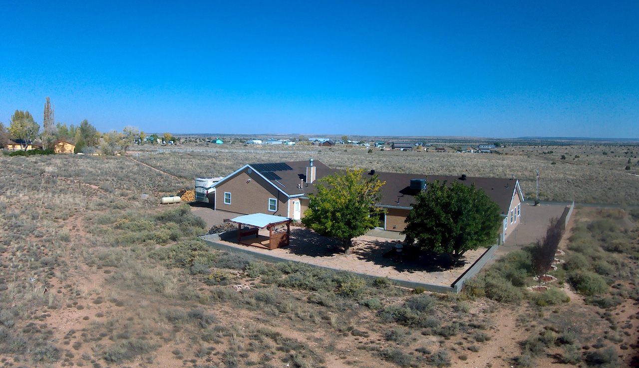 2023-10-18, 008, West view of the Snowflake House