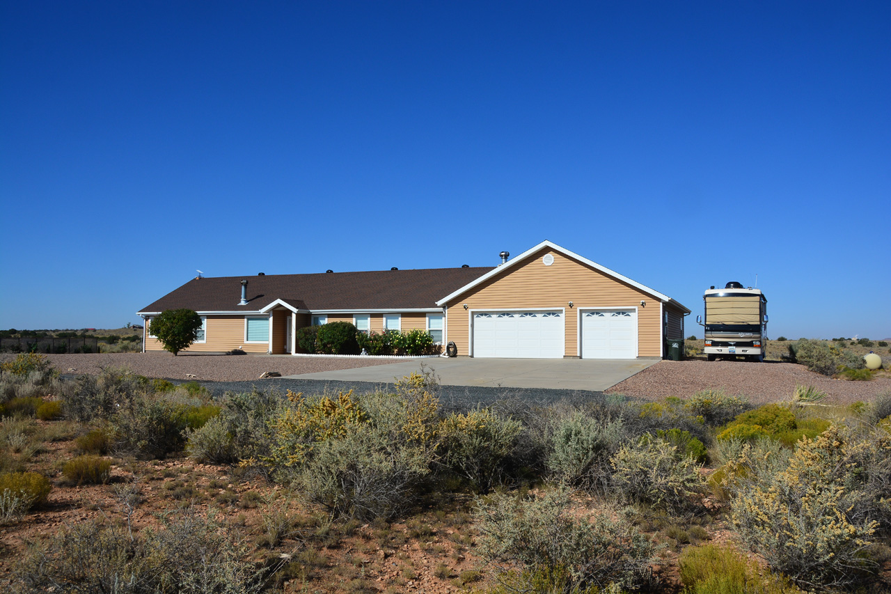 2024-10-05, 003, View of the Snowflake House